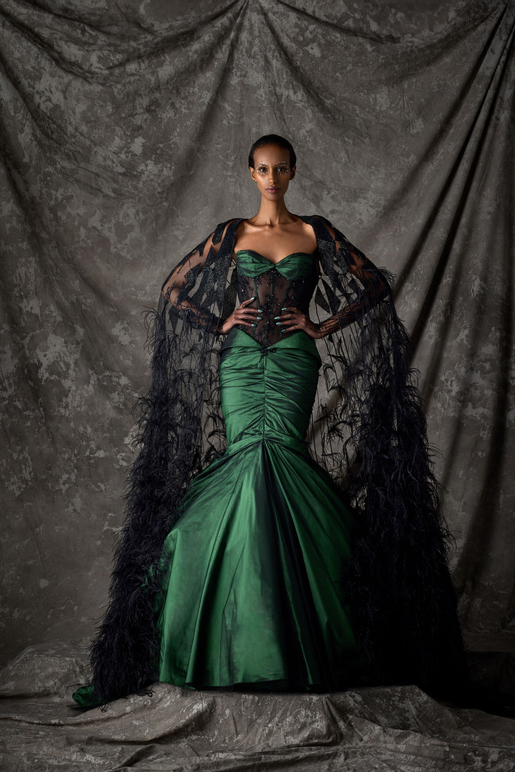 open lace back dress New Wicked Witch Elphaba Halloween Costume Dress with Cape Cosplay Outfits for Girls Black / 10